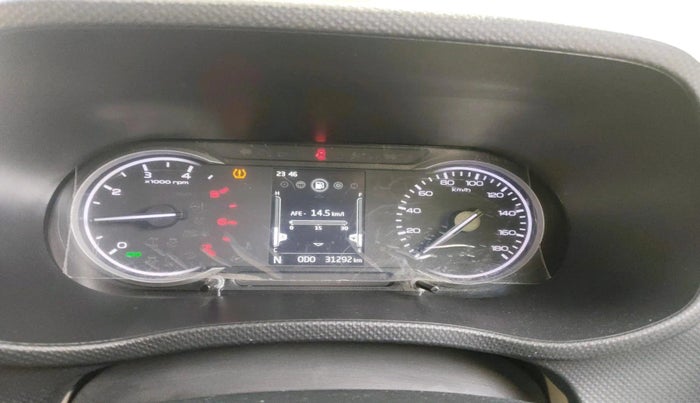 2024 Mahindra BOLERO NEO N10 R, Diesel, Manual, 31,292 km, interior