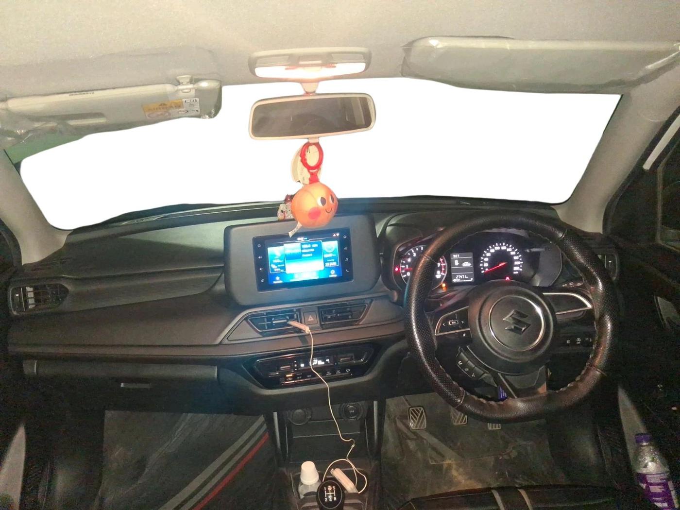 2024 Maruti Swift VXi, Petrol, Manual, 27,471 km, interior