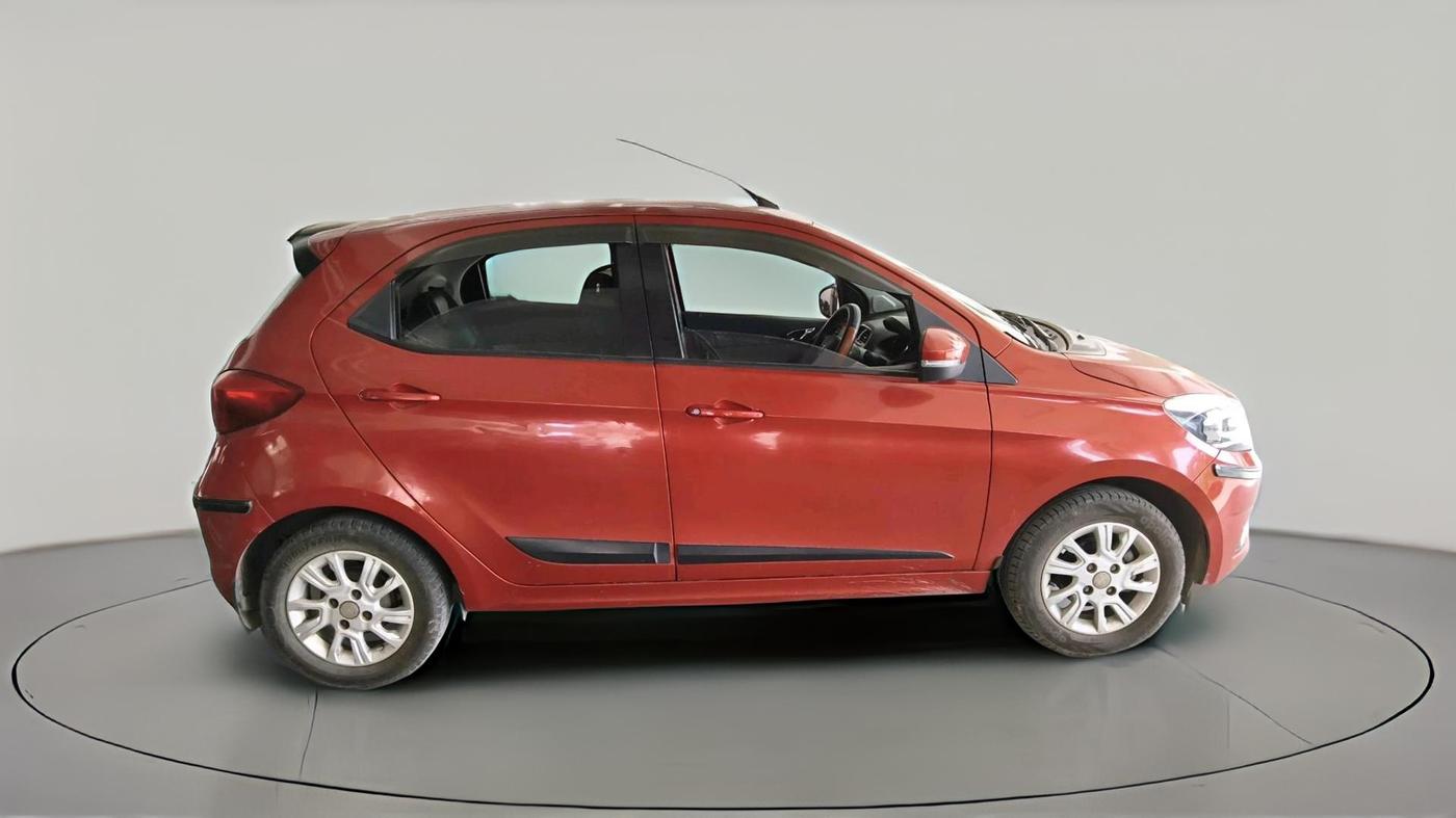 2018 Tata Tiago XZ PETROL, Petrol, Manual, 66,735 km, exterior