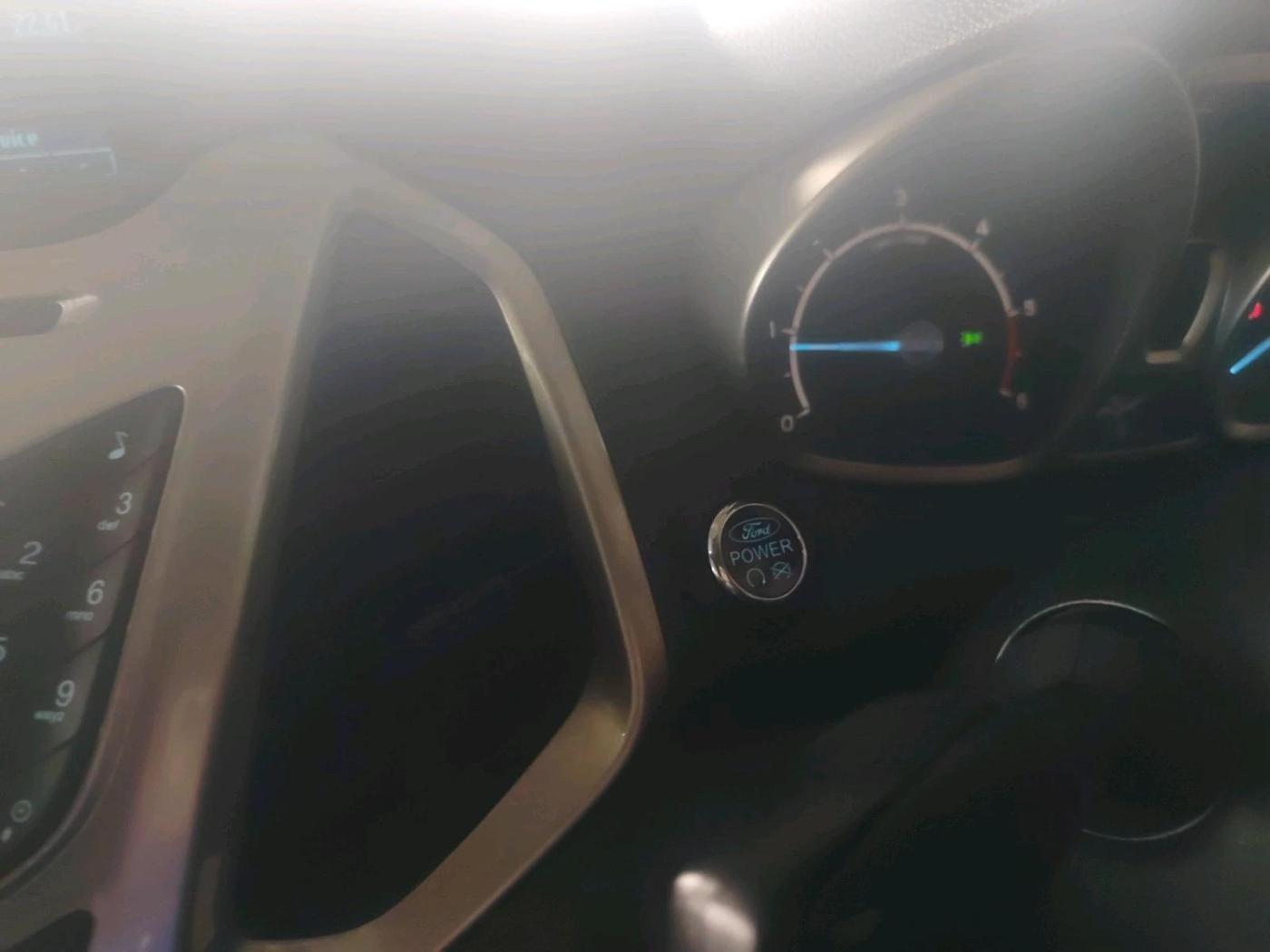 2013 Ford Ecosport TITANIUM 1.5L DIESEL, Diesel, Manual, 1,61,149 km, interior