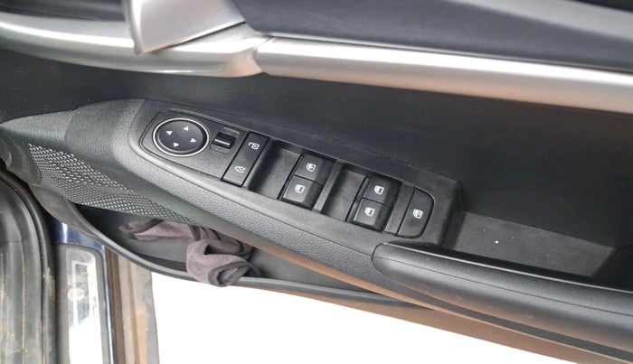 2025 KIA SELTOS HTK (O), Petrol, Manual, 9,410 km, interior