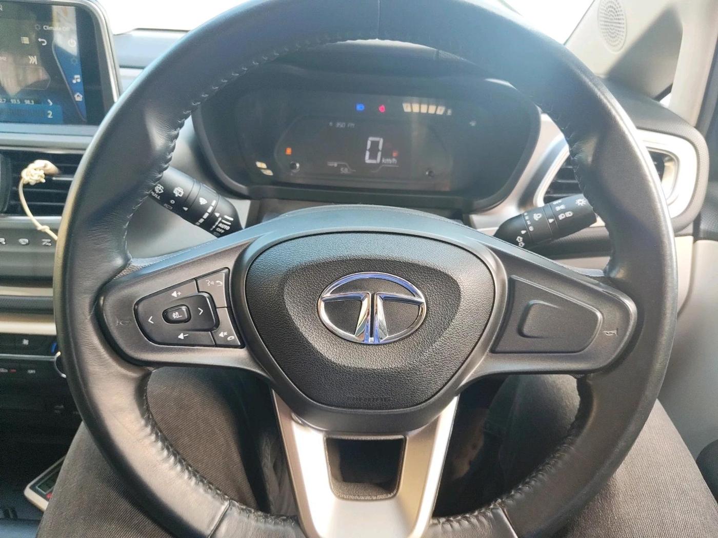 2023 Tata ALTROZ XZ PLUS SUNROOF CNG, CNG, Manual, 37,000 km, interior