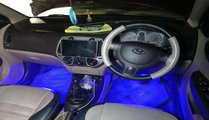 2009 Hyundai i20 MAGNA 1.2, Petrol, Manual, 1,80,987 km, interior