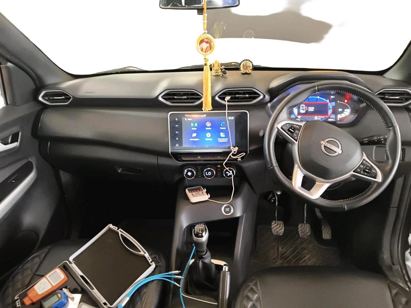 2021 Nissan MAGNITE XV PREMIUM, Petrol, Manual, 9,434 km, interior