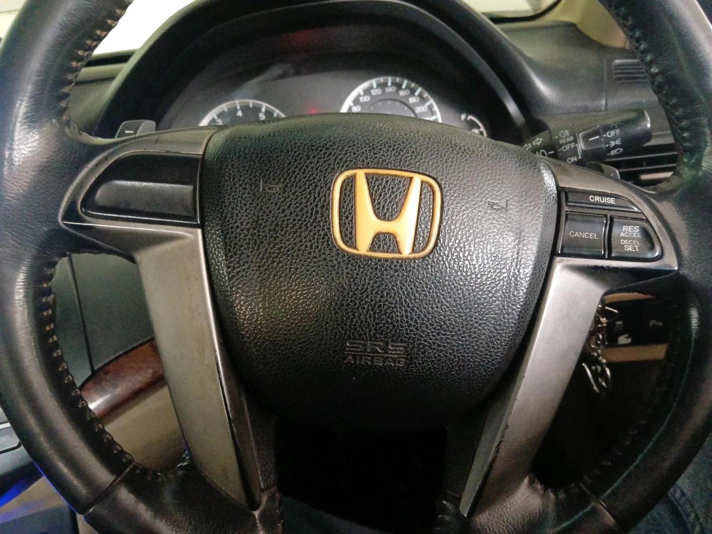 2011 Honda Accord 2.4L I-VTEC AT, Petrol, Automatic, 1,12,284 km, interior