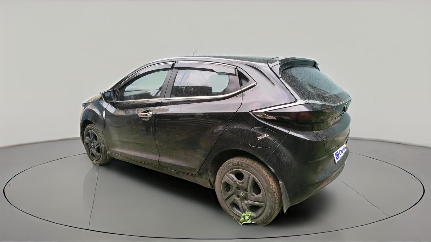 2022 Tata ALTROZ XZ DIESEL DARK EDITION, Diesel, Manual, 65,214 km, exterior