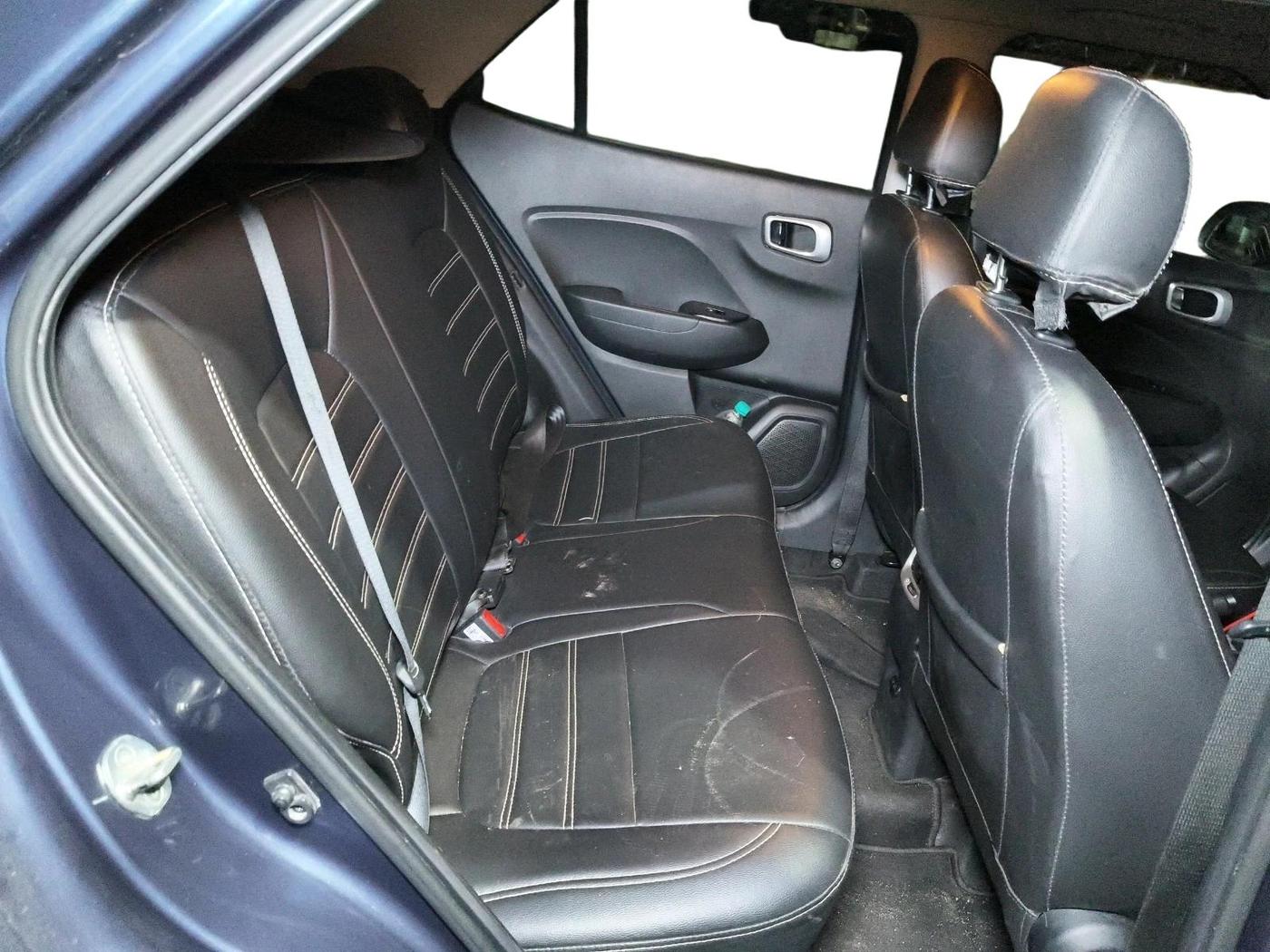2021 Hyundai VENUE SX 1.0 TURBO IMT, Petrol, Manual, 75,879 km, interior