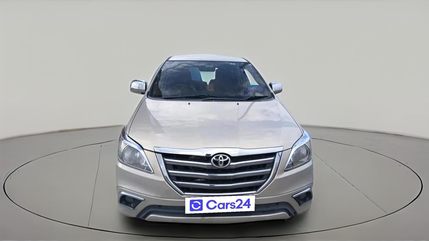2014 Toyota Innova 2.5 GX 7 STR, Diesel, Manual, 2,57,018 km, exterior