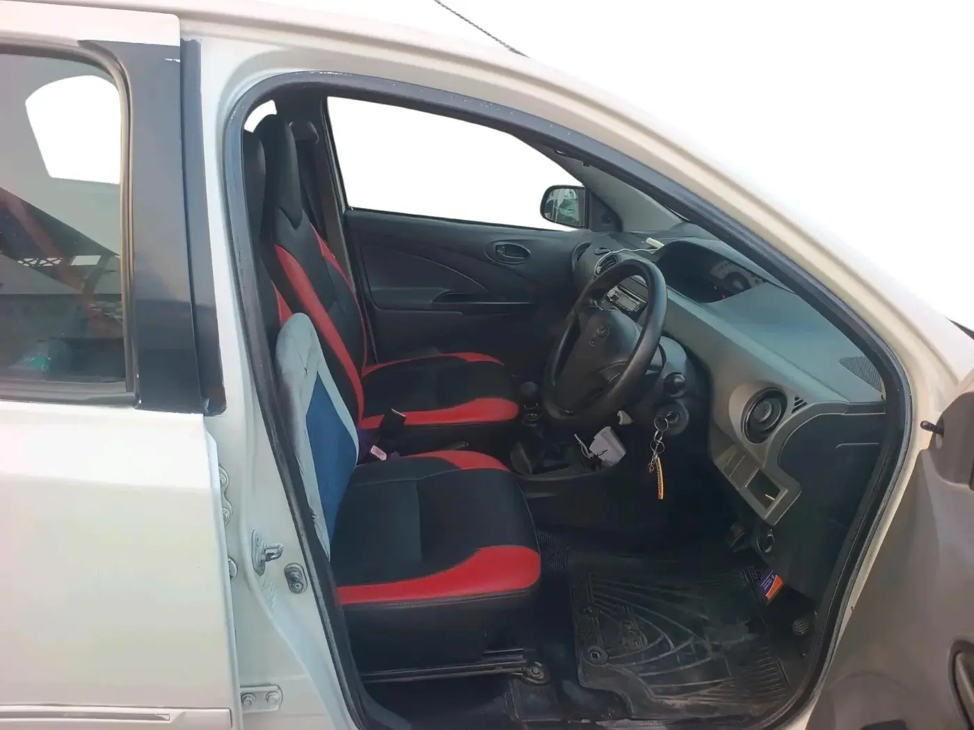 2012 Toyota Etios GD, Diesel, Manual, 4,90,929 km, interior