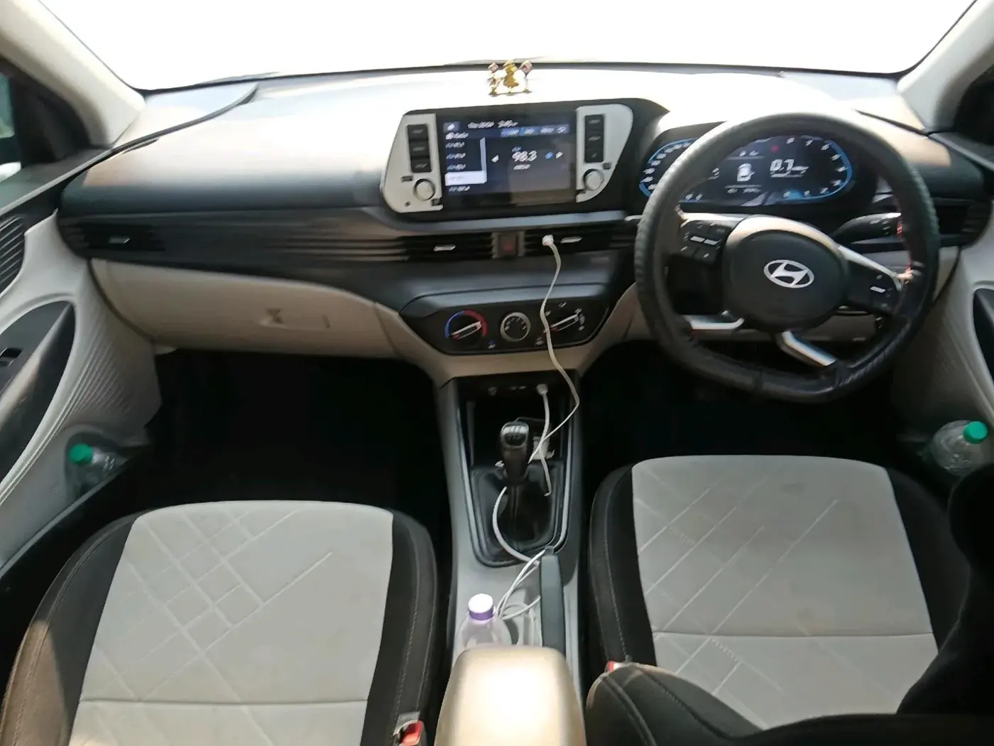 2025 Hyundai NEW I20 MAGNA 1.2 MT, Petrol, Manual, 29,394 km, interior