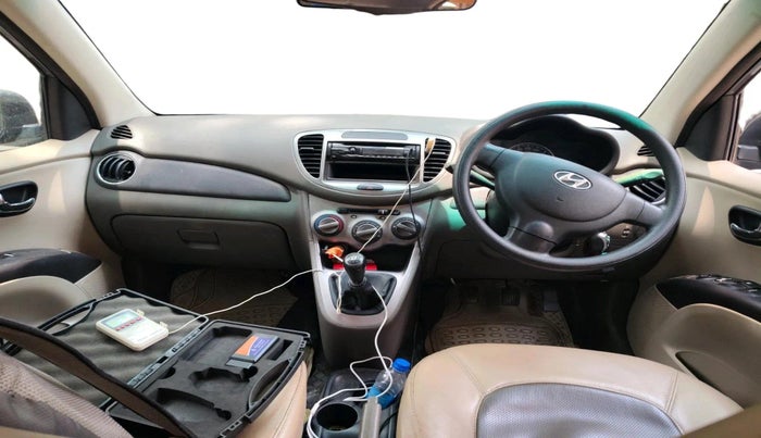 2011 Hyundai i10 MAGNA 1.2, Petrol, Manual, 58,121 km, interior