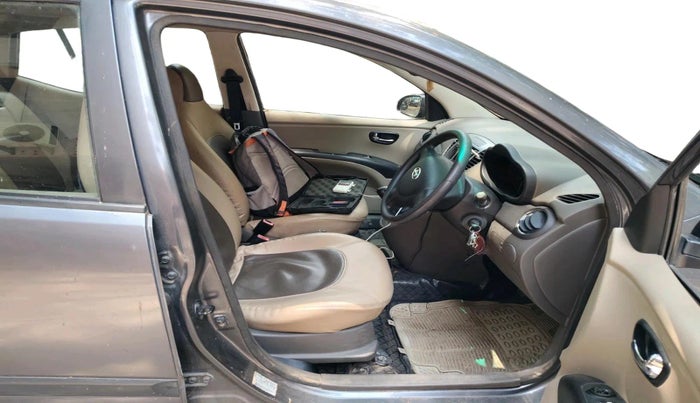 2011 Hyundai i10 MAGNA 1.2, Petrol, Manual, 58,121 km, interior