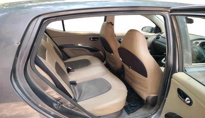 2011 Hyundai i10 MAGNA 1.2, Petrol, Manual, 58,121 km, interior