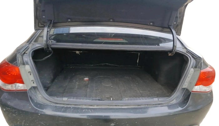 2015 Chevrolet Cruze LT, Diesel, Manual, 1,32,389 km, exterior