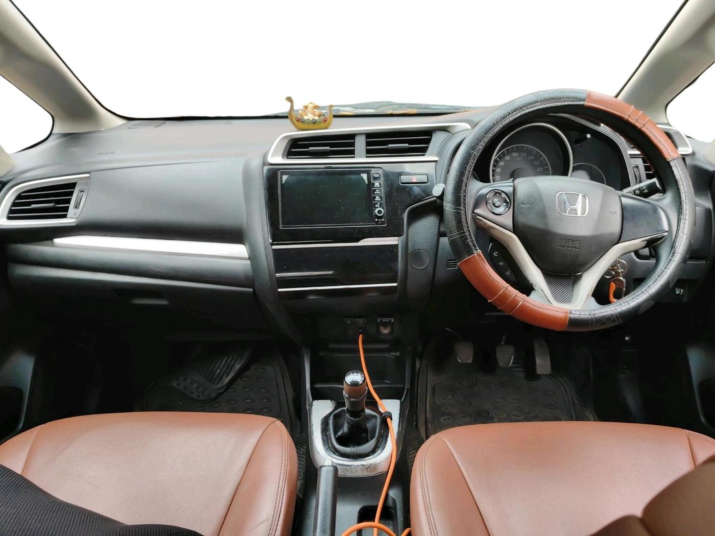 2018 Honda WR-V 1.2L I-VTEC VX MT, Petrol, Manual, 1,20,022 km, interior