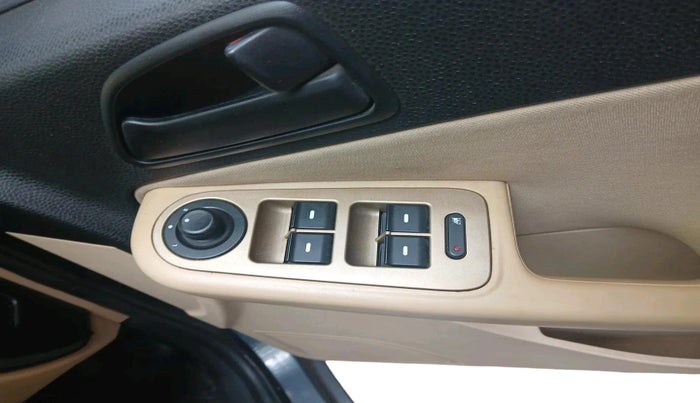 2012 Tata Indica Vista VX QUADRAJET, Diesel, Manual, 84,624 km, interior