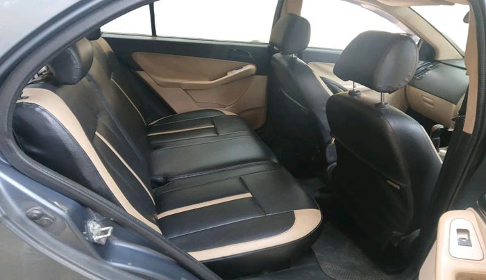 2012 Tata Indica Vista VX QUADRAJET, Diesel, Manual, 84,624 km, interior