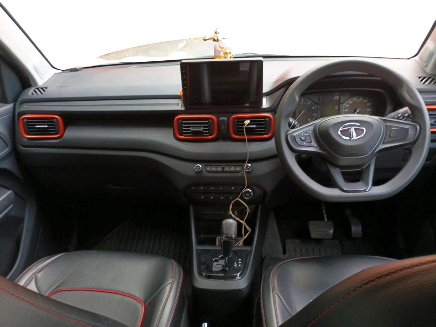 2022 Tata PUNCH ADVENTURE AMT, Petrol, Automatic, 13,962 km, interior