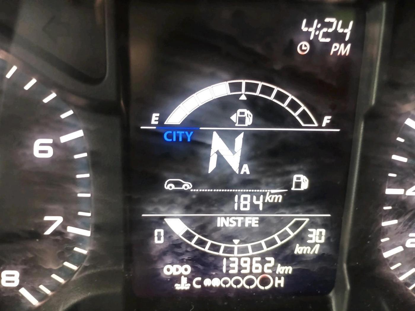 2022 Tata PUNCH ADVENTURE AMT, Petrol, Automatic, 13,962 km, interior