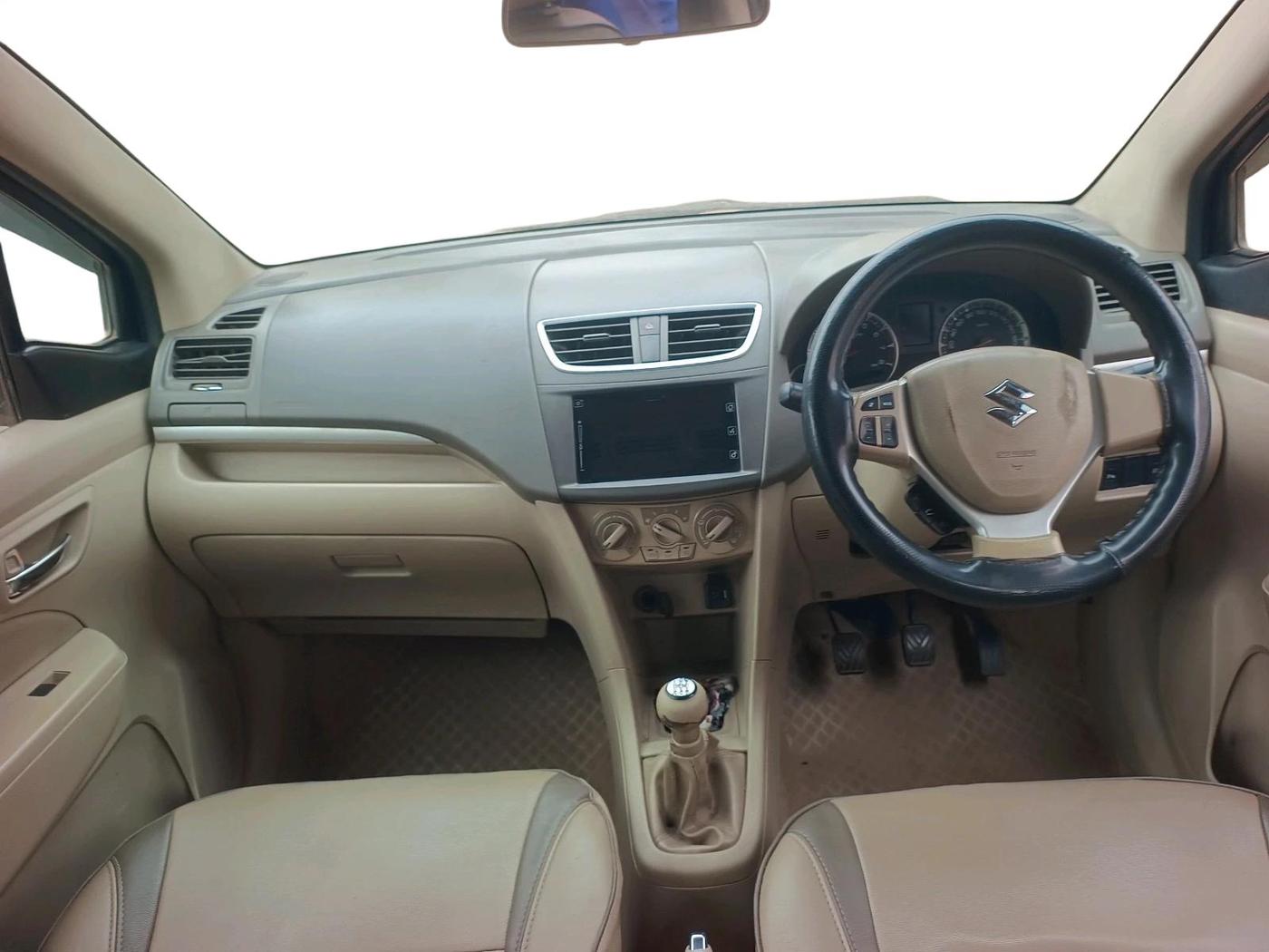 2017 Maruti Ertiga ZXI+, Petrol, Manual, 1,36,906 km, interior