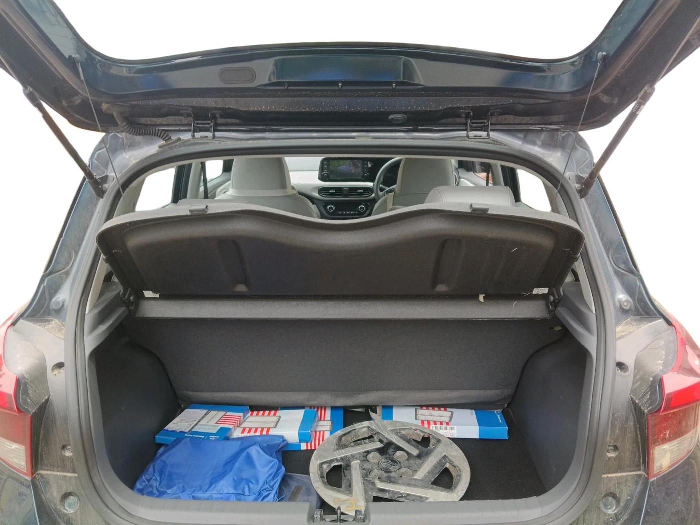 2024 Hyundai GRAND I10 NIOS SPORTZ AMT 1.2 KAPPA VTVT, Petrol, Automatic, 7,543 km, exterior