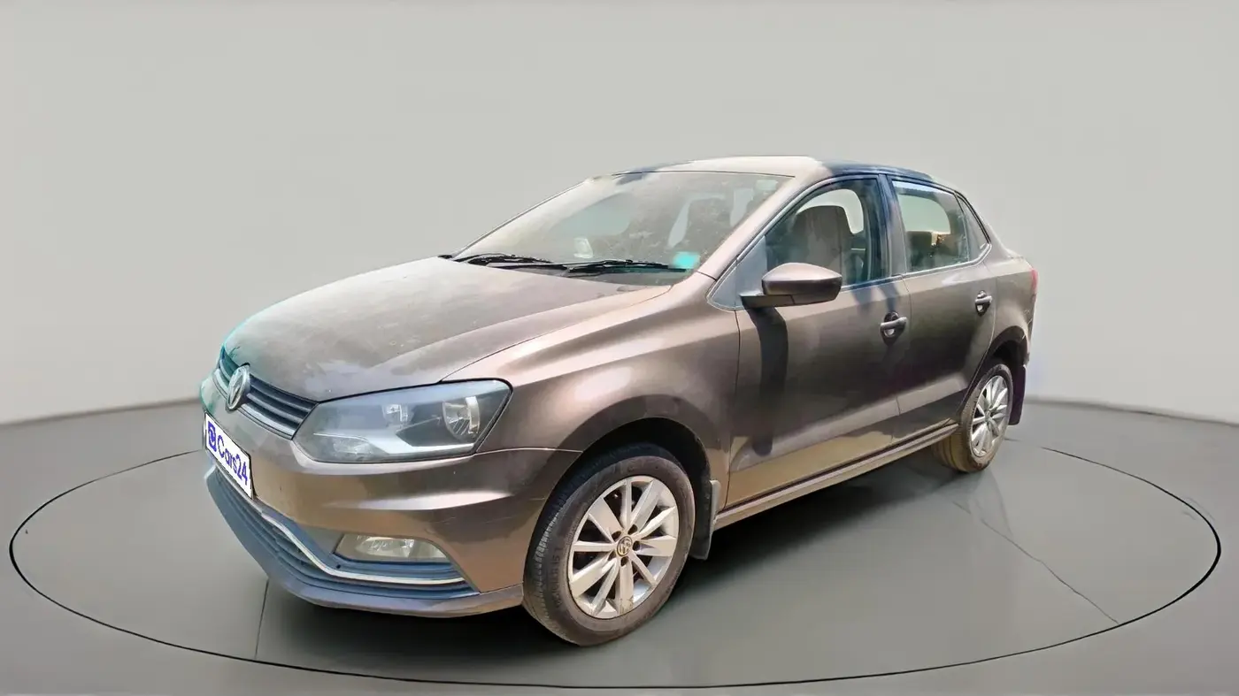 2016 Volkswagen Ameo HIGHLINE1.5L, Diesel, Manual, 1,85,449 km, exterior