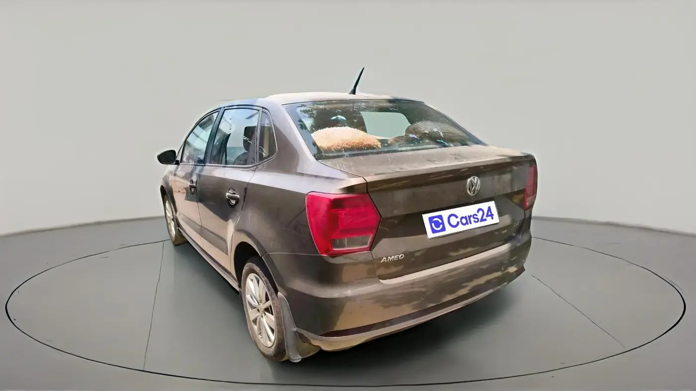 2016 Volkswagen Ameo HIGHLINE1.5L, Diesel, Manual, 1,85,449 km, exterior