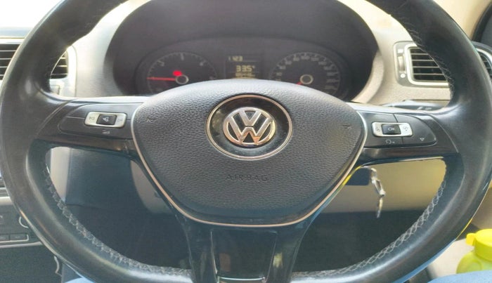 2016 Volkswagen Ameo HIGHLINE1.5L, Diesel, Manual, 1,85,449 km, interior