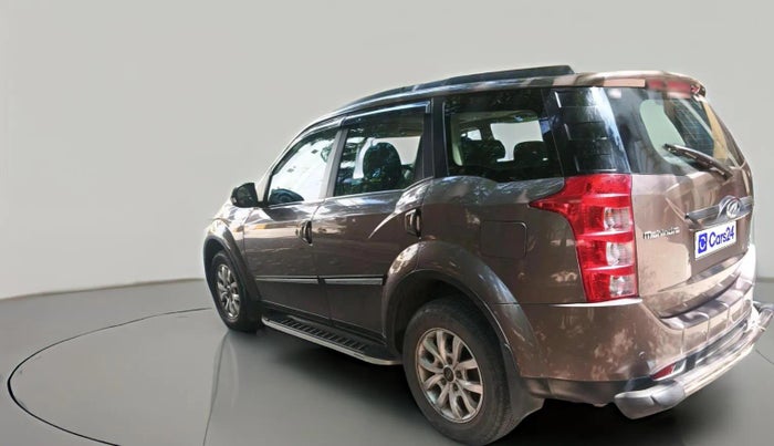 2017 Mahindra XUV500 W10 AT, Diesel, Automatic, 48,223 km, exterior