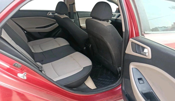 2015 Hyundai Elite i20 SPORTZ 1.4 (O) CRDI, Diesel, Manual, 1,04,229 km, interior