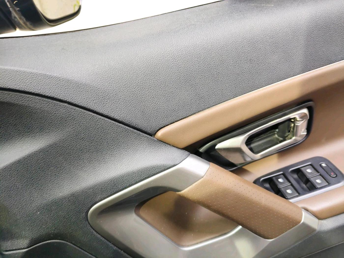 2021 Tata Harrier XZA PLUS 2.0L, Diesel, Automatic, 88,873 km, interior