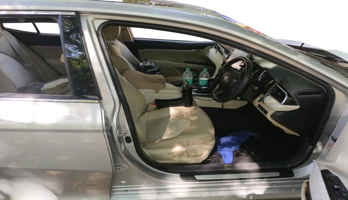 2023 Toyota Camry HYBRID, Hybrid, Automatic, 74,165 km, interior