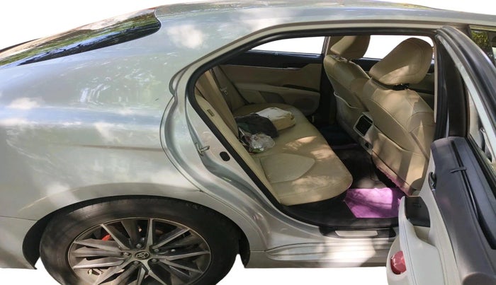 2023 Toyota Camry HYBRID, Hybrid, Automatic, 74,165 km, interior