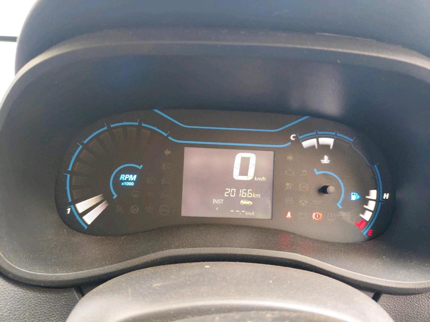 2022 Renault Kwid RXT 1.0, Petrol, Manual, 20,166 km, interior