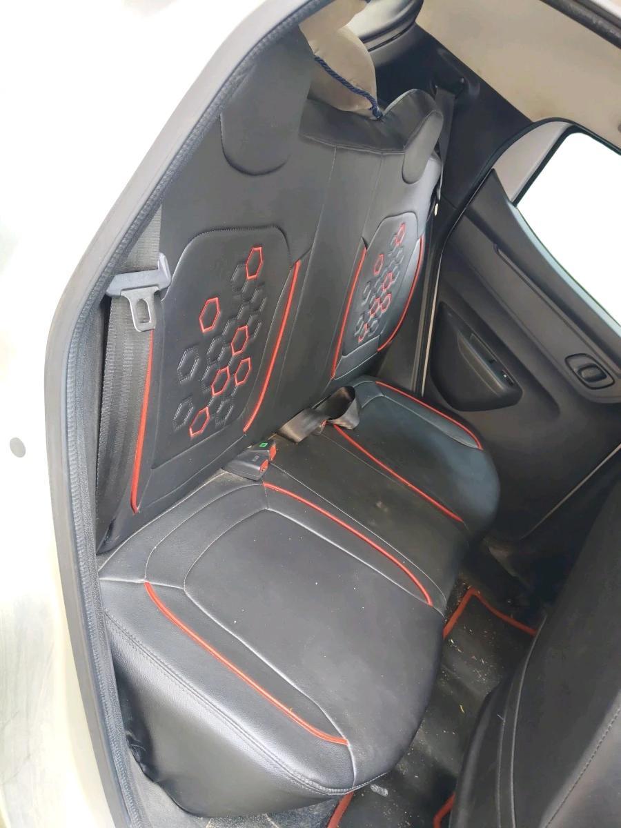 2022 Renault Kwid RXT 1.0, Petrol, Manual, 20,166 km, interior
