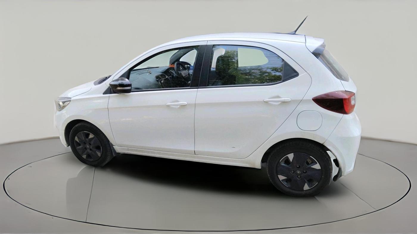 2025 Tata Tiago XTA PETROL, Petrol, Automatic, 6,874 km, exterior