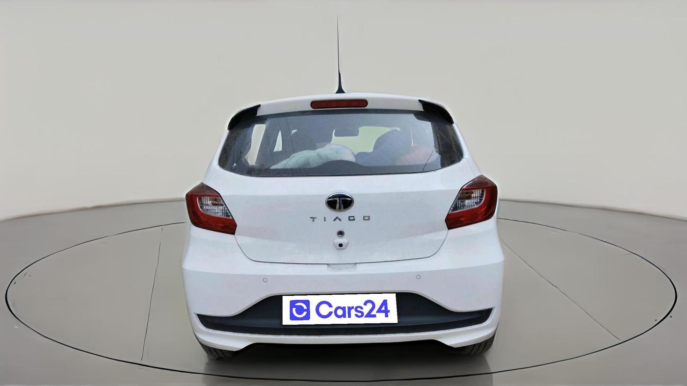 2025 Tata Tiago XTA PETROL, Petrol, Automatic, 6,874 km, exterior