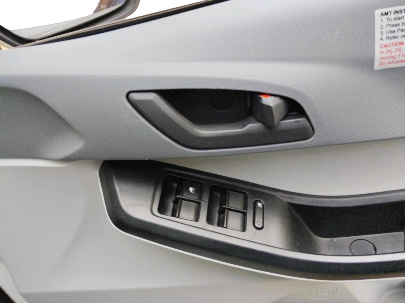 2025 Tata Tiago XTA PETROL, Petrol, Automatic, 6,874 km, interior