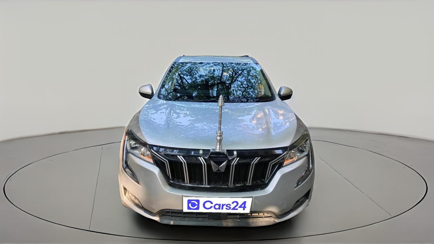 2022 Mahindra XUV700 MX P MT 5 STR, Petrol, Manual, 7,30,000 km, exterior