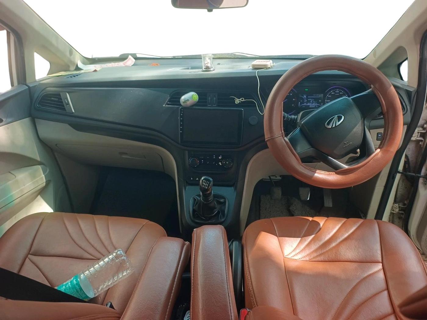 2019 Mahindra MARAZZO M2 7STR, Diesel, Manual, 86,687 km, interior