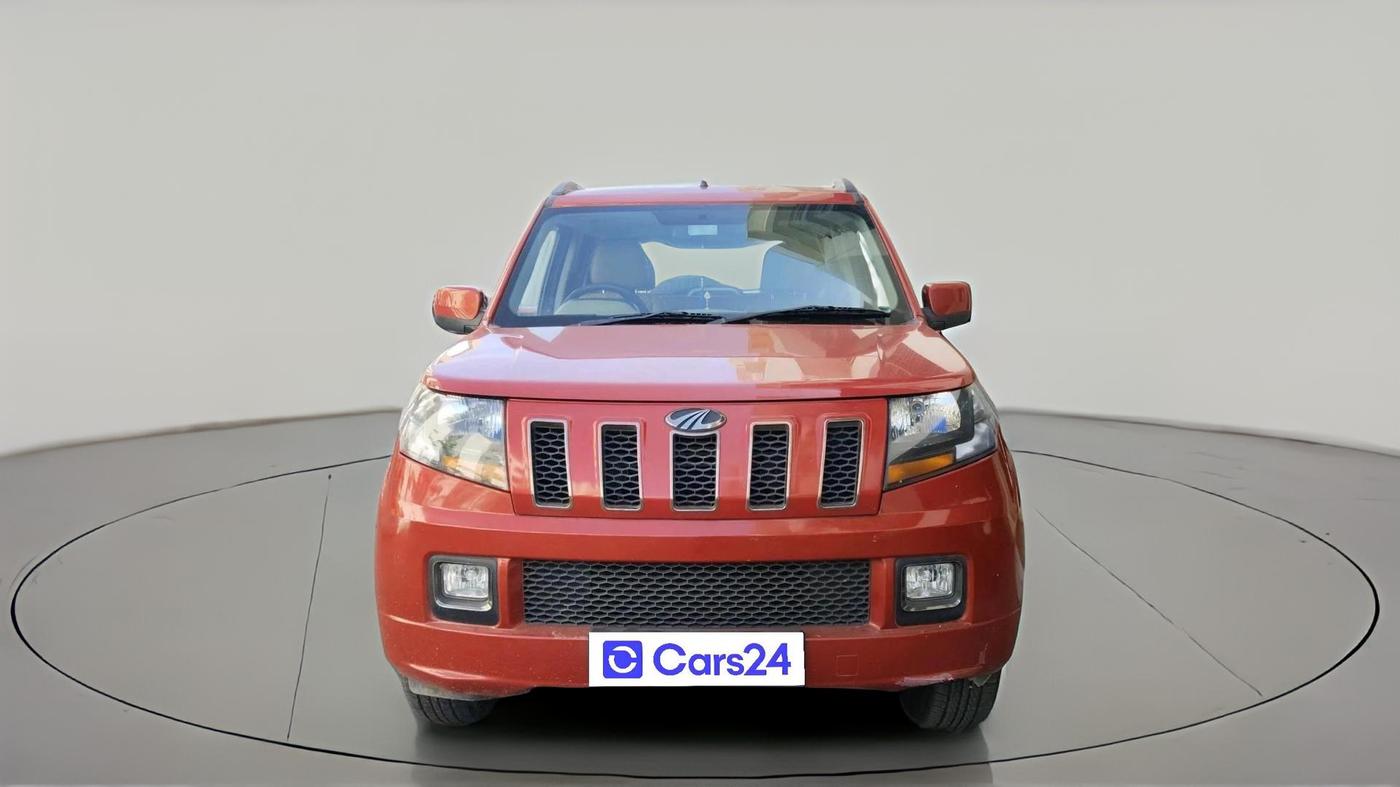 2018 Mahindra TUV300 T10, Diesel, Manual, 83,394 km, exterior