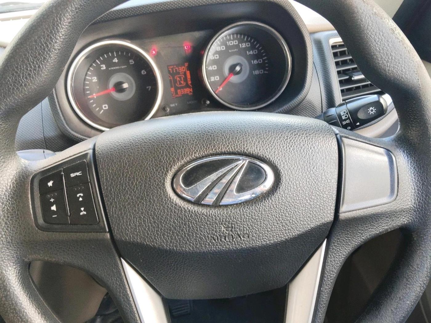 2018 Mahindra TUV300 T10, Diesel, Manual, 83,394 km, interior
