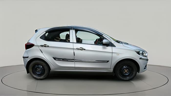 2017 Tata Tiago XTA PETROL, Petrol, Automatic, 29,653 km, exterior