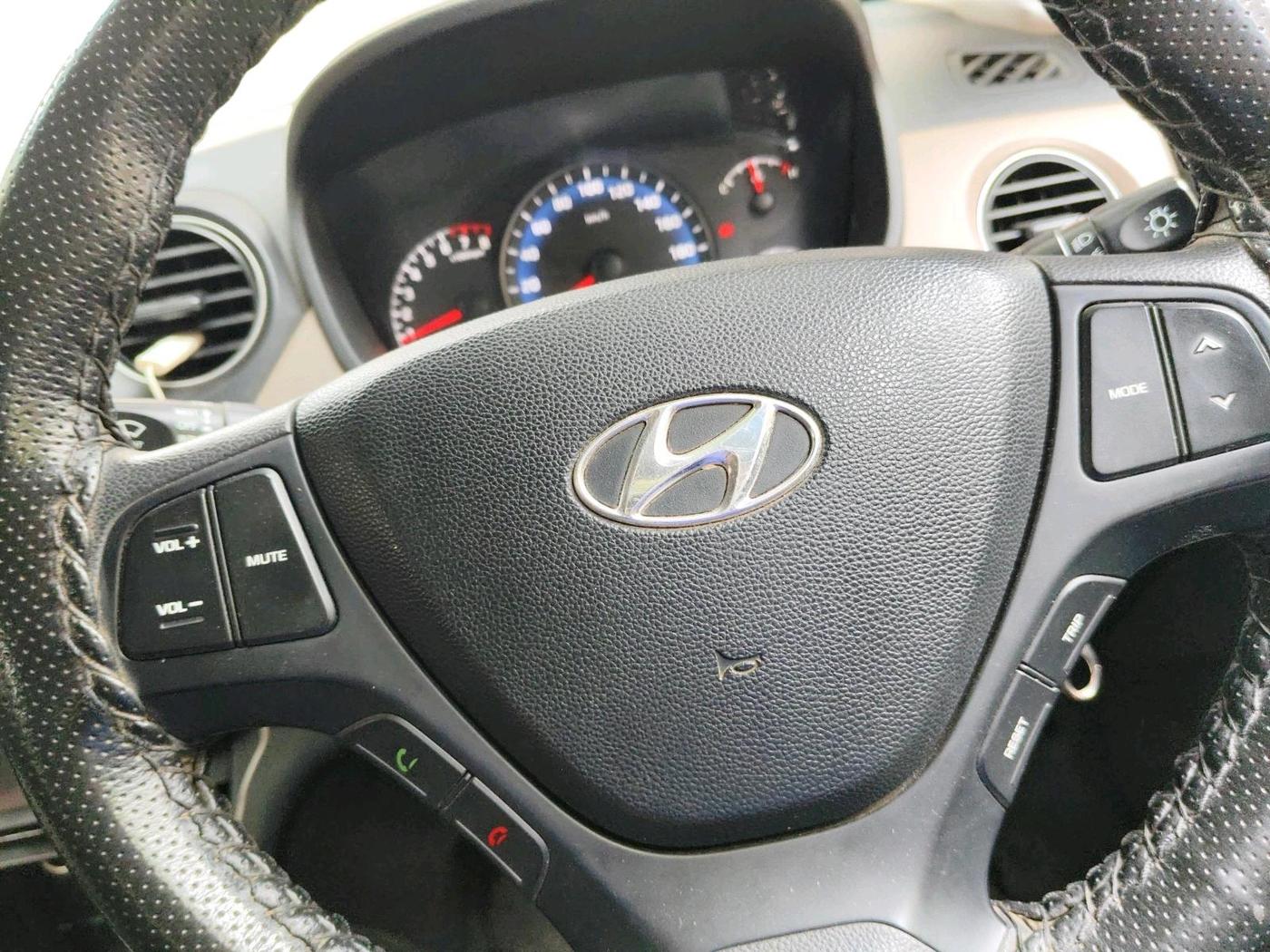 2016 Hyundai Xcent S 1.2, Petrol, Manual, 90,827 km, interior