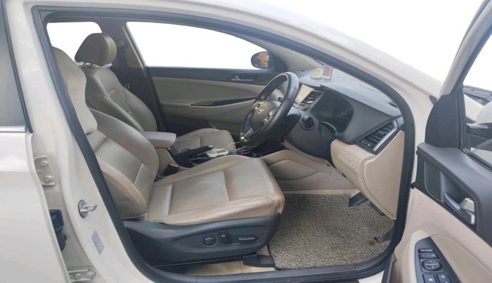 2017 Hyundai Tucson 2WD AT GL PETROL , Petrol, Automatic, 1,13,711 km, interior