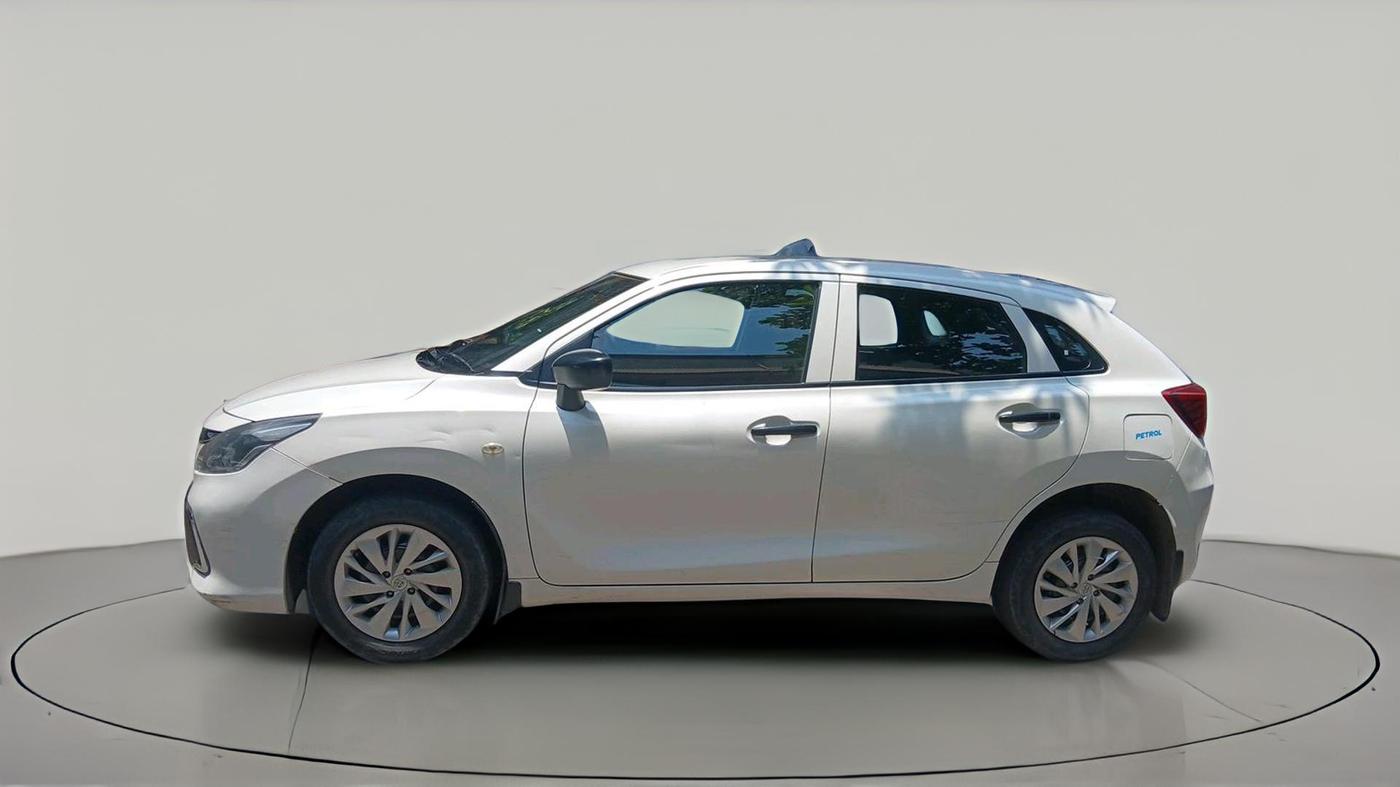 2022 Toyota Glanza E, Petrol, Manual, 98,681 km, exterior