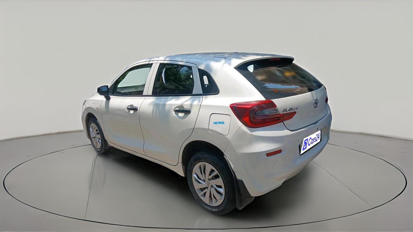 2022 Toyota Glanza E, Petrol, Manual, 98,681 km, exterior
