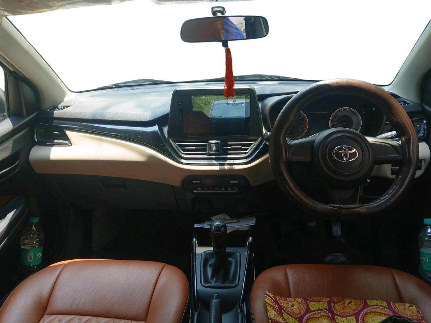 2022 Toyota Glanza E, Petrol, Manual, 98,681 km, interior