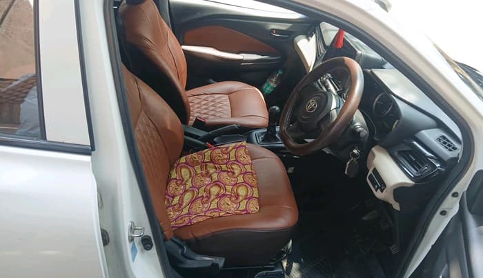 2022 Toyota Glanza E, Petrol, Manual, 98,681 km, interior