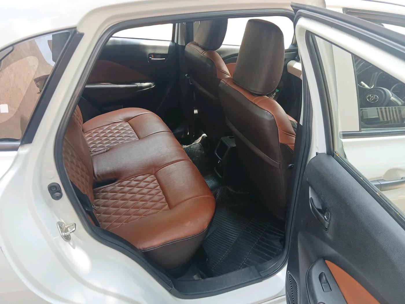 2022 Toyota Glanza E, Petrol, Manual, 98,681 km, interior
